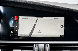Alfa Romeo Giulia Facelift CarPlay Leder 19