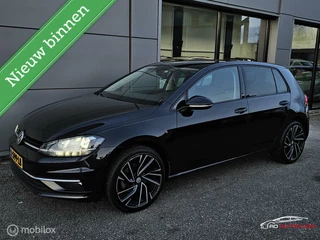 Volkswagen Golf - 208431314-0