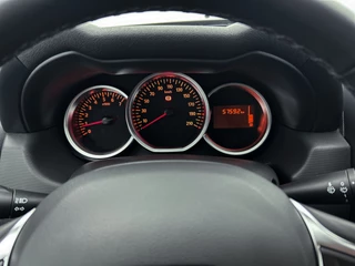 Dacia Duster Dacia Duster TCe 125 PK4x2 Blackshadow / CAMERA / DEALER ONDERHOUDEN / NAVI / LEDER / FULL OPTION - afbeelding nr 17