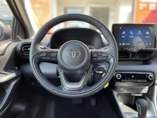 Toyota Yaris Toyota Yaris 1.5 Hybrid 115 Active Plus | Stuur + Stoelverwarming | Sensoren - afbeelding nr 8