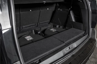 Peugeot 5008 | Dig. Cockpit | Adapt. Cruise | Stoelverw. | PDC | Camera | NAV + App. Connect | ECC | Elek. Klep | LM 19