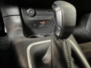 Citroën C3 Citroen C3 1.2 PureTech Max Automaat  Airco Navigatie d.m.v.Apple carplay / Android Auto Parksensoren Lichtmetalen Velgen - afbeelding nr 13