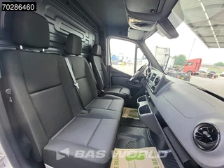 Mercedes-Benz Sprinter Mercedes Sprinter 317 CDI Automaat L2H2 Navi Airco Cruise Camera Parkeersensoren MBUX Euro6 L2 12m3 Airco Cruise control - afbeelding nr 10