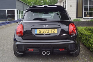 MINI Cooper MINI Cooper John Works 2.0 Automaat (231pk) Pano/Kuipstoelen/JCW Pro/JCW uitlaat/ACC - afbeelding nr 6