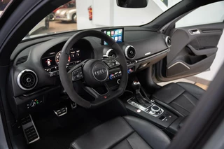 Audi RS3 Audi RS3 2.5 TFSI Quattro 2e Eig Pano CarPlay Carbon B&O Nardo Grey Dealer onderhouden - afbeelding nr 5