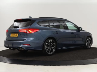 Ford Focus Ford Focus 1.5 EcoBoost ST Line | Trekhaak | B&O Sound |  Carplay | Navigatie | Full LED | Climate control | Keyless | PDC | Sportstoelen - afbeelding nr 32