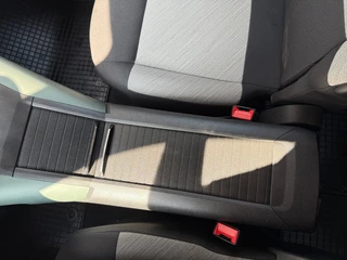 Citroën Berlingo Citroën Berlingo 130PK Shine Automaat | Camera | Trekhaak | Keyless - afbeelding nr 23