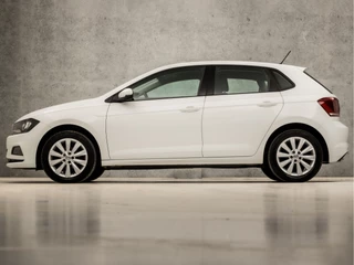 Volkswagen Polo (APPLE CARPLAY, CLIMATE, STOELVERWARMING, CRUISE, SPORTSTOELEN, LM VELGEN, ARMSTEUN, NIEUWE APK, NIEUWSTAAT) - afbeelding nr 2