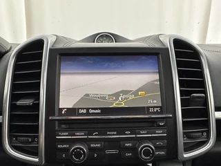 Porsche Cayenne Aut. *PANO | LUXURY-LEATHER | BI-XENON | SPORT-CHRONO | MEMORY-PACK | BOSE-SOUND | AIR-SUSPENSION | HEATED-SPORT-SEATS | NAVI-FULLMAP | DAB+ | CAMERA | SHIFT-PADDLES | TOWBAR | 21''ALU * - afbeelding nr 12