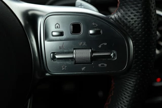 Mercedes-Benz A-Klasse Mercedes-Benz A-klasse 250e AMG Night | Stoelverwarming | Carplay |  Widescreen | Sfeerverlichting | Camera | Leder/Alcantara | Navigatie | Full LED - afbeelding nr 15
