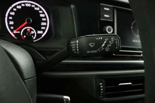 Volkswagen Polo Volkswagen Polo 1.0 | Stoelverwarming | Privacy glas | Lichtmetalen velgen | - afbeelding nr 18