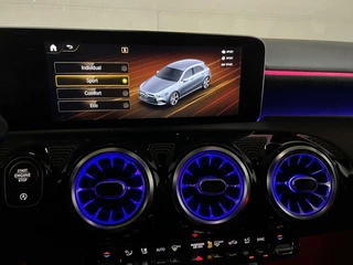 Mercedes-Benz A-Klasse Mercedes A-klasse 180 AMG Matgrijs Sfeerverlichting Carplay - afbeelding nr 47