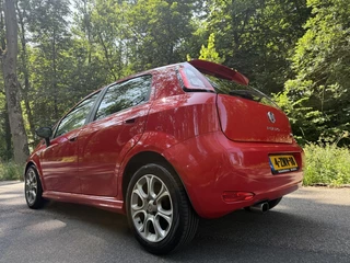 Fiat Punto Fiat Punto Evo 0.9 TwinAir Lounge navi airco 5drs - afbeelding nr 3