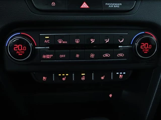 Kia Ceed Kia Ceed 1.6 GDI PHEV ExecutiveLine | Panoramadak |  Stoelventilatie | Trekhaak | Leder | Camera | Adaptive cruise | Keyless | Full LED | Stuur & achterbankverwarming | Carplay | Navigatie - afbeelding nr 30