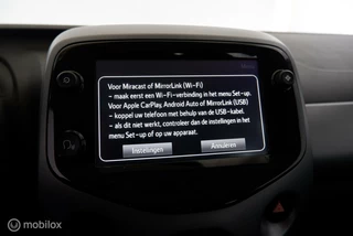 Toyota Aygo Toyota Aygo 1.0 VVT-i 72pk X-Play applecarplay|airco|camera|dab|5drs - afbeelding nr 9