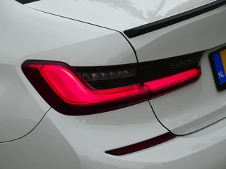BMW 3 Serie BMW 3 Serie 330i 258PK High Ex. M-Sport / M-Perf. 2019 / LED / *NAP* - afbeelding nr 70