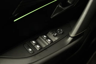 Peugeot 208 Peugeot 208 1.2 PureTech GT Automaat | Pano-dak | CarPlay | Virtual 3D | 360 Camera | Keyless | Sfeer | LED | PDC | - afbeelding nr 24