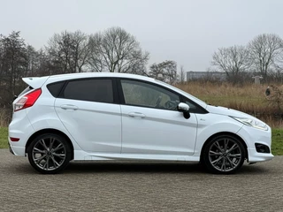 Ford Fiesta Ford Fiesta 1.0 EcoBoost ST Line - Frozen White - Lekker Sportief - afbeelding nr 8