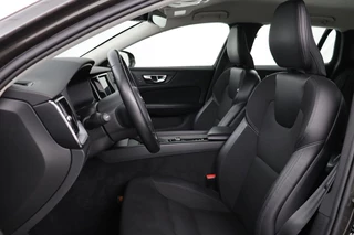 Volvo V60 Volvo V60 2.0 T4 Momentum Pro | Trekhaak | Adaptive cruise |  Stoelverwarming | Carplay | BLIS | Navigatie | Full LED | DAB | Half leder | Climate control - afbeelding nr 5