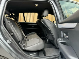 BMW 2 Serie BMW 2-serie Gran Tourer 220i M-sport 7-persoons Automaat | Achteruitrijcamera | Navigatie Proffesional | Sportstoelen | LED verlichting | DAB radio | Parkeersensoren voor en achter - afbeelding nr 38