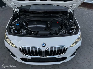 BMW 2 Serie BMW 2-serie Active Tourer 220i M-PAKKET - afbeelding nr 24
