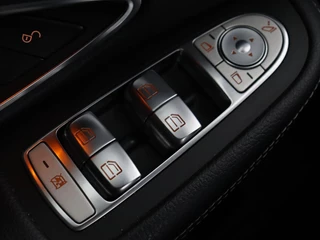 Mercedes-Benz C-Klasse Mercedes-Benz C-klasse 180 Business Solution AMG | Stoelverwarming |  360 Camera | Trekhaak | Digital Cockpit | Leder/Alcantara | Full LED | Navigatie | Park Assist - afbeelding nr 31