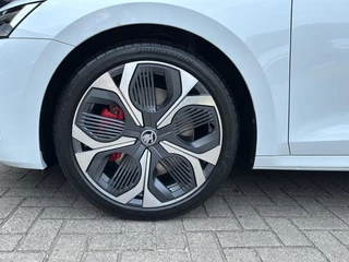 Škoda Octavia Škoda Octavia 2.0 TSI RS 265PK PANO-DAK/TREKHAAK/CAMERA/STOELVER/STUURVERW - afbeelding nr 9
