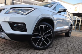 SEAT Ateca SEAT Ateca 1.5 TSI Xcellence / PANODAK / BEATS AUDIO / KEYLESS / 360 / CARPLAY / 19'' - afbeelding nr 2