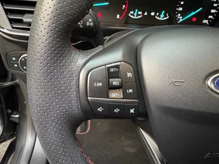 Ford Fiesta Ford Fiesta 1.0 EcoBoost ST-Line Pano Camera Clima Keyless Navi B&O LED 18