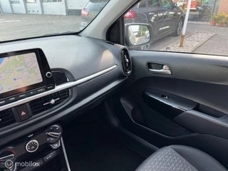 Kia Picanto Kia Picanto 1.0 67pk Automaat  Stoel en Stuur verwarming ,  Navigatie / Apple carplay  / Android auto , Achteruit camera , Bluetooth , Priveglas , Chrome handgrepen , Sport Velgen ,  9.500km !! - afbeelding nr 30