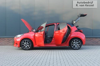 Toyota Yaris Toyota Yaris 1.5 Hybrid Launch Edition / Executive I JBL I 1e Eig. I NL-auto - afbeelding nr 15
