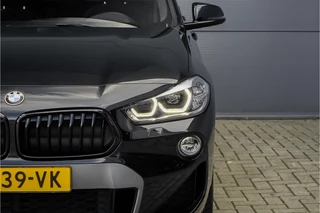 BMW X2 BMW X2 sDrive20i M-Sport High Ex Shadow Navi Trekhaak 19