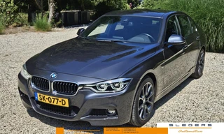 BMW 3 Serie 318i Centennial High Executive M Sport black line