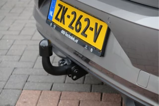 Volkswagen Polo Volkswagen Polo 1.0 TSI 95 PK Comfortline , Trekhaak , Stoelverwarming , Navigatie , Parkeersensoren , Climate control , 17