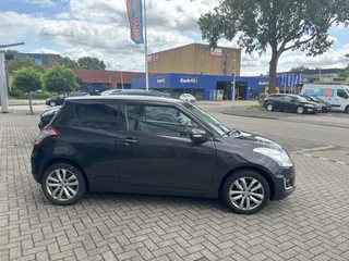 Suzuki Swift Suzuki Swift 1.2 Exclusive EASSS | Parkeersensoren | Climate controle - afbeelding nr 6