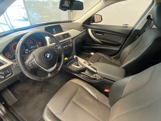 BMW 3 Serie BMW 3-serie Touring 318i Executive | LED | ELEKT ACHTERKLEP | NAVI | 18