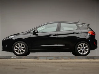 Ford Fiesta Ford Fiesta 1.1 Sport (APPLE CARPLAY,NAVI,LED,PDC,ELECTRISCHE PAKKET,BLACK,BLUETHOOT,SPORTSTOELEN,GETINT,NETTESTAAT) - afbeelding nr 1