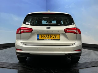 Ford Focus Ford Focus Wagon 1.0 EcoBoost Titanium Business | Cruise | PDC | Navi | - afbeelding nr 4