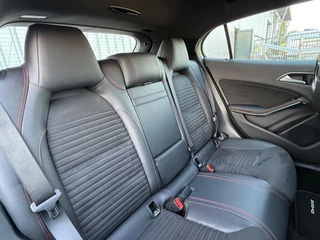 Mercedes-Benz GLA Mercedes-Benz GLA-klasse 180 Premium AMG WhiteArt - Iridium Silver - Nieuwstaat - afbeelding nr 14