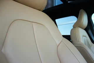Volvo XC40 ➡️ Volvo XC40 1.5 T5 Recharge Inscription 262 pk | 1e eigenaar | 19 inch | Camera | Dakraam | LED | DAB | Trekhaak | Voorruit verwarming | Telefoon lader | NL auto | inc BTW | - afbeelding nr 42