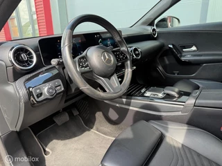 Mercedes-Benz A-Klasse Mercedes A-klasse 220 Premium Plus AMG optiek/LED/Clima/19