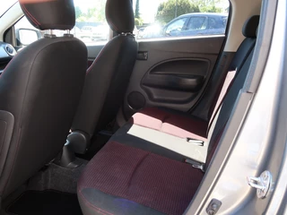 Mitsubishi Space Star Mitsubishi Space Star 1.2 Instyle / Automaat / Stoelverwarming / - afbeelding nr 25