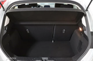 Ford Fiesta Ford Fiesta 1.1 Trend | Navigatie | Cruise Controle | - afbeelding nr 16
