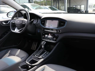 Hyundai IONIQ Hyundai IONIQ 1.6 GDi Premium Sky I Schuifdak I Infinity I Leder - afbeelding nr 3