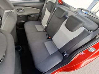 Toyota Yaris Toyota Yaris 1.5 Hybrid Active - afbeelding nr 25