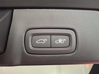 Volvo V90 Volvo V90 T8 Plug-in hybrid AWD Ultra Dark | B&W Audio | Panoramadak | Leder pakket inclusief stoelventilatie | - afbeelding nr 16