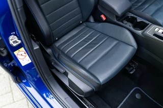 Volkswagen Golf Volkswagen Golf 2.0 TSI R 4Motion Performance Akrapovic HK - afbeelding nr 35