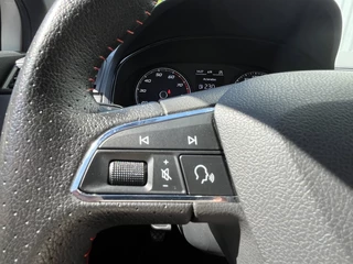 SEAT Ibiza SEAT Ibiza 1.0 TSI FR Business Intense | Navigatie | Trekhaak | Metallic - afbeelding nr 29