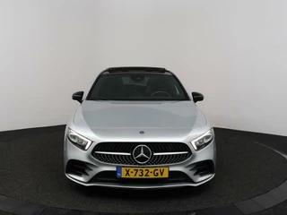 Mercedes-Benz A-Klasse Mercedes Aklasse 200 Widescreen AMG Leder Pano Velgen 163pk - afbeelding nr 14