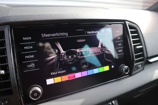 Škoda Karoq Digital Dash / Canton / Trekhaak / 19inch Stoelverwarming / - afbeelding nr 24
